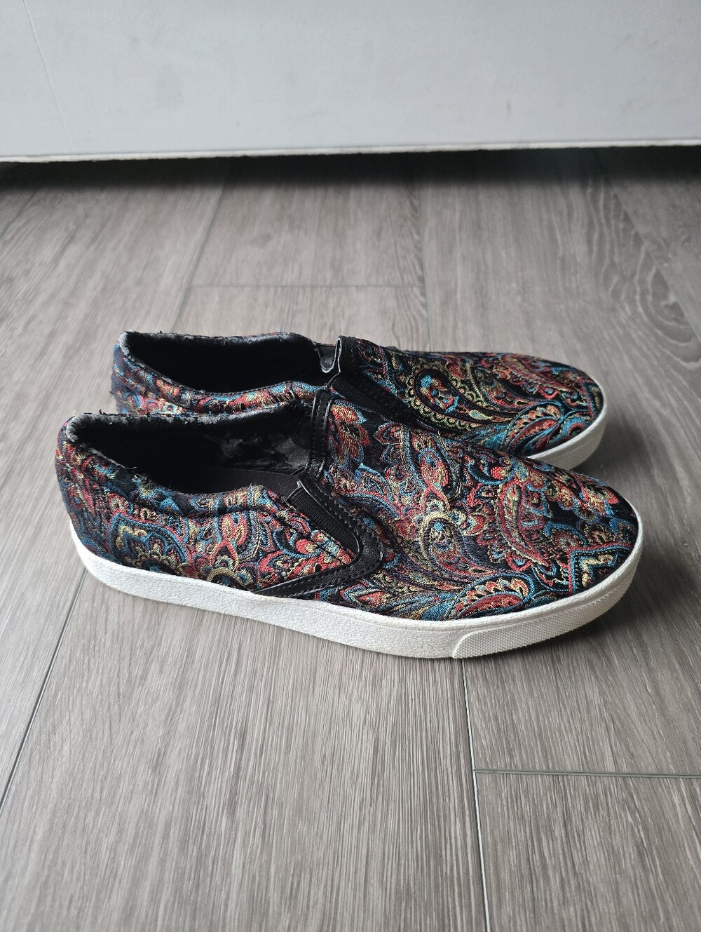 Sam Edelman Marvin Paisley Brocade Slip On Sneakers Women's 8 Jacquard Metallic
